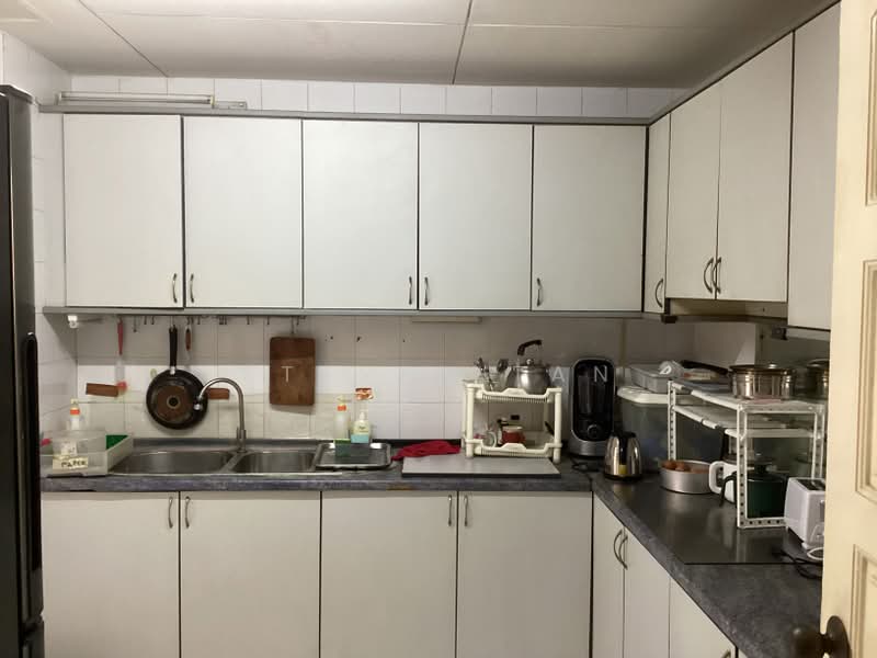 Delight Court, 16 Lorong 33 Geylang, 3 Bedrooms, 1,324 sqft, Condominium For Sale, by Steven Tan, 500167051 - Kitchen - PropertyGuru.com.sg