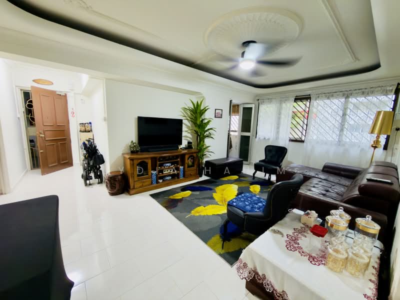 419 Hougang Avenue 8, 419 Hougang Avenue 8, 3 Bedrooms, 1,130 sqft, HDB Flat For Sale, by Lydia Hanim, 500167052 - Living Room - PropertyGuru.com.sg