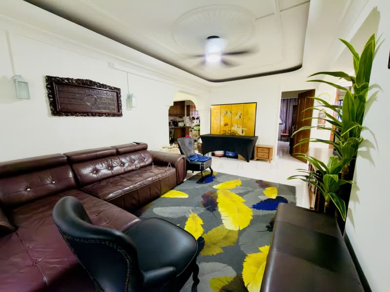 419 Hougang Avenue 8, 419 Hougang Avenue 8, 3 Bedrooms, 1,130 sqft, HDB Flat For Sale, by Lydia Hanim, 500167052 - Living Room - PropertyGuru.com.sg