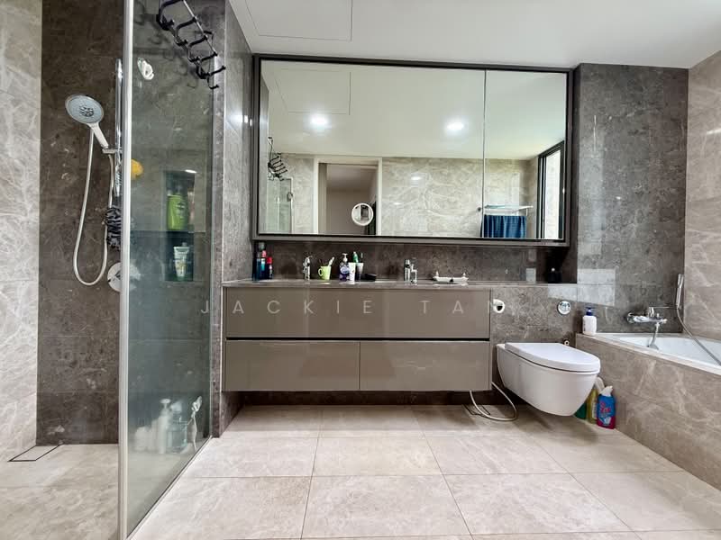Nim Collection, 8 Nim Terrace, 5 Bedrooms, 4,294 sqft, Terraced House For Sale, by JACKIE TAN, 500167053 - Bathroom - PropertyGuru.com.sg