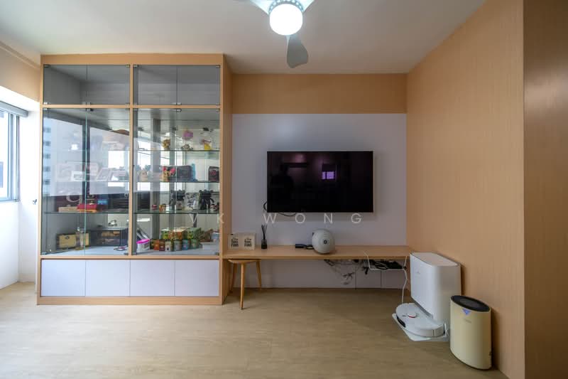 109A Edgedale Plains, 109A Edgedale Plains, 3 Bedrooms, 1,184 sqft, HDB Flat For Sale, by VK Wong, 500167056 - Living Room - PropertyGuru.com.sg