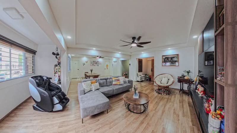 121 Bukit Batok Central, 121 Bukit Batok Central, 4 Bedrooms, 1,560 sqft, HDB Flat For Sale, by Sha Angullia, 500167059 - Living Room - PropertyGuru.com.sg