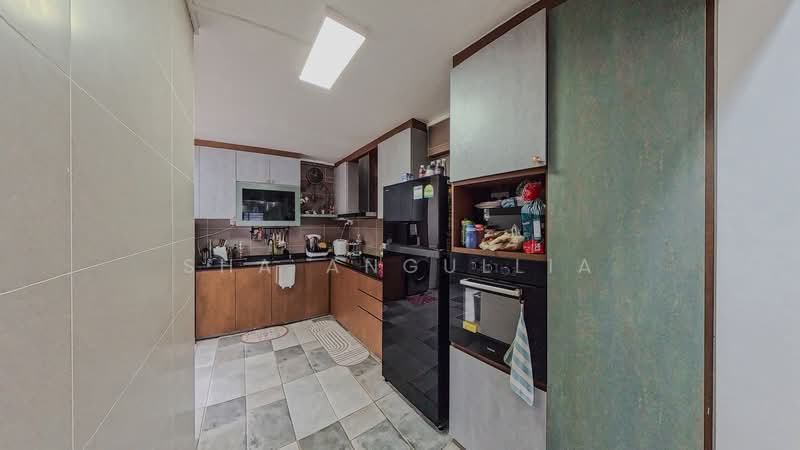 121 Bukit Batok Central, 121 Bukit Batok Central, 4 Bedrooms, 1,560 sqft, HDB Flat For Sale, by Sha Angullia, 500167059 - Kitchen - PropertyGuru.com.sg