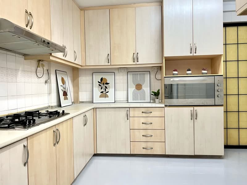 581 Pasir Ris Street 53, 581 Pasir Ris Street 53, 4 Bedrooms, 1,593 sqft, HDB Flat For Sale, by Wyna Khoo, 500167060 - Kitchen - PropertyGuru.com.sg