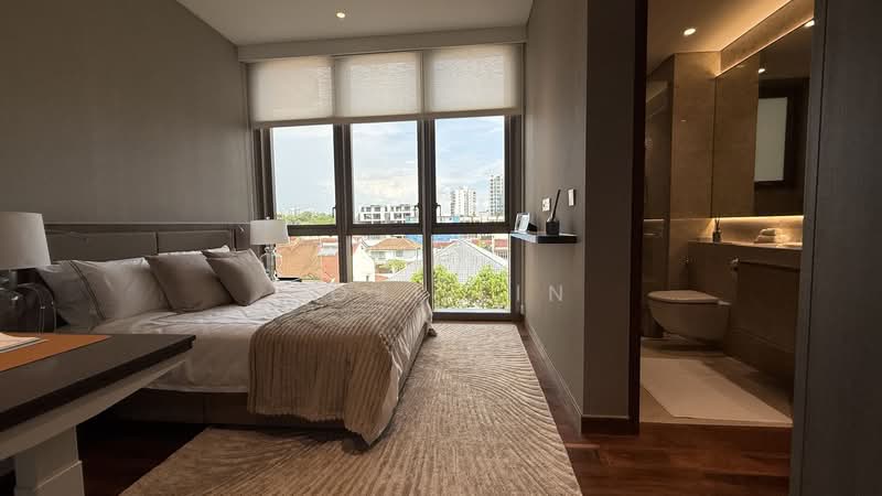 The Giverny Residences, 6 Robin Drive, 4 Bedrooms, 2,551 sqft, Condominium For Sale, by Joji Lin, 500167072 - Bedroom - PropertyGuru.com.sg