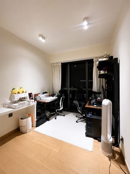 The Florence Residences, 87 Hougang Avenue 2, 2 Bedrooms, 721 sqft, Condominium For Sale, by Desiree Tan, 500167073 - Common Bedroom - PropertyGuru.com.sg