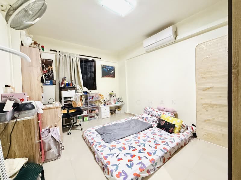 124 Yishun Street 11, 124 Yishun Street 11, 3 Bedrooms, 1,033 sqft, HDB Flat For Sale, by Hanson Chan, 500167075 - Bedroom - PropertyGuru.com.sg