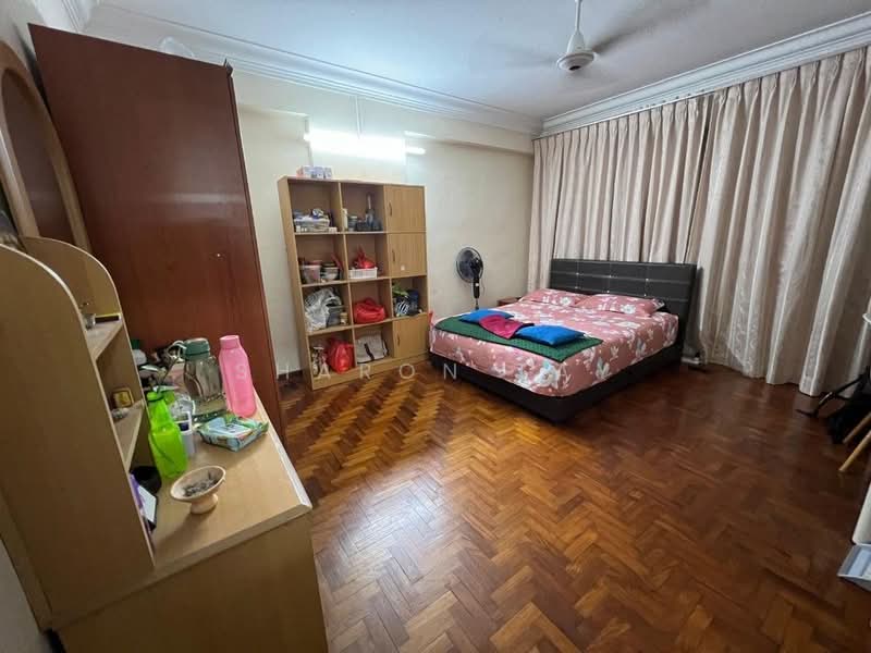 325 Tampines Street 32, 325 Tampines Street 32, Room Rental, 150 sqft, HDB Flat For Rent, by Sharon Tay, 500167076 - Bedroom - PropertyGuru.com.sg