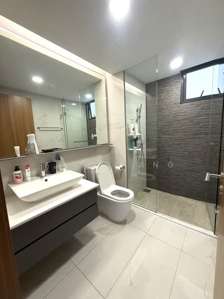Watertown, 69 Punggol Central, 3 Bedrooms, 1,485 sqft, Condominium For Sale, by Angela Ang, 500167090 - Bathroom - PropertyGuru.com.sg