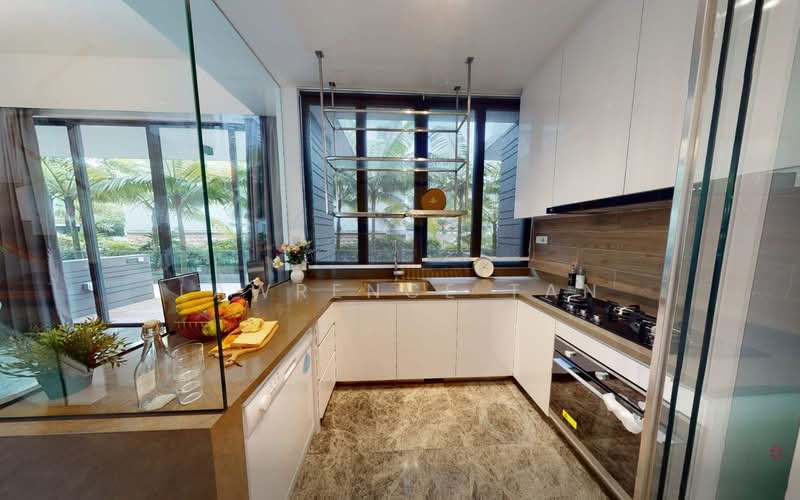 Alana, Sunrise Terrace, 4 Bedrooms, 3,122 sqft, Terraced House For Sale, by Lawrence Tan, 500167093 - Kitchen - PropertyGuru.com.sg