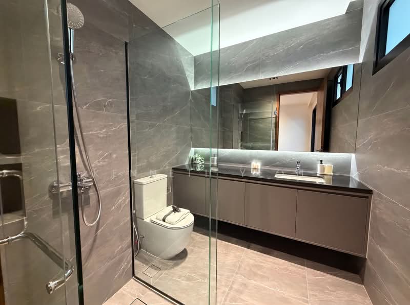 ⭐️FREEHOLD BRAND NEW LANDED IN THE NORTH⭐️, , 5 Bedrooms, 4,834 sqft, Terraced House For Sale, by Kenneth Yeoh, 500167094 - Bathroom - PropertyGuru.com.sg