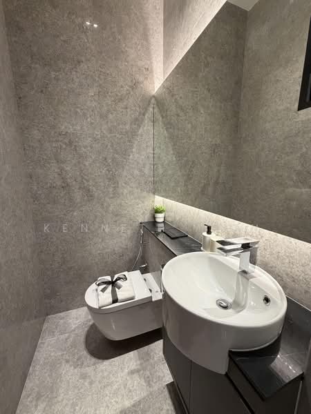 ⭐️FREEHOLD BRAND NEW LANDED IN THE NORTH⭐️, , 5 Bedrooms, 4,834 sqft, Terraced House For Sale, by Kenneth Yeoh, 500167094 - Bathroom - PropertyGuru.com.sg