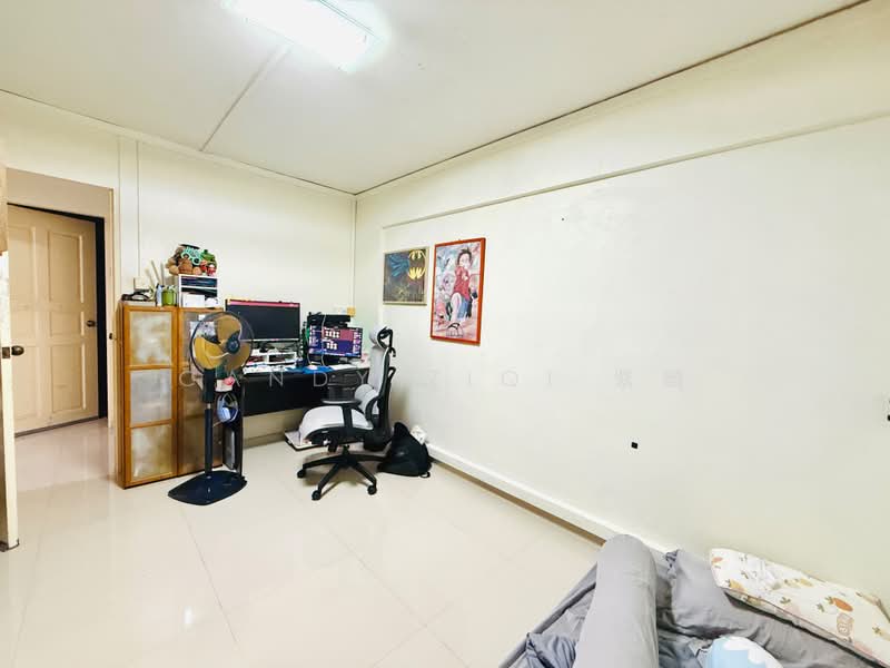 124 Yishun Street 11, 124 Yishun Street 11, 3 Bedrooms, 1,033 sqft, HDB Flat For Sale, by Candy ZiQi 紫绮, 500167097 - Study - PropertyGuru.com.sg