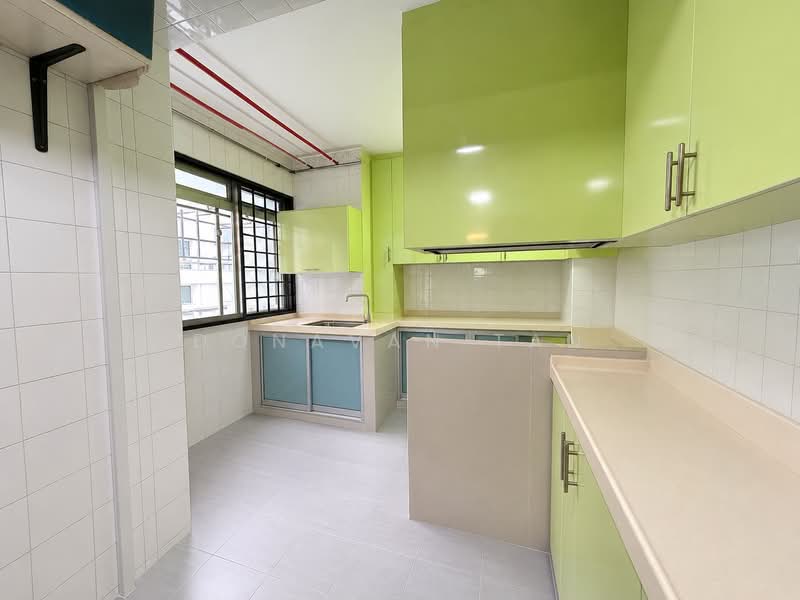 407 Serangoon Avenue 1, 407 Serangoon Avenue 1, 3 Bedrooms, 1,119 sqft, HDB Flat For Sale, by Donavan Tan, 500167103 - Kitchen - PropertyGuru.com.sg