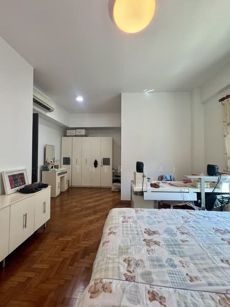 Villa Verde, Verde Crescent, 5 Bedrooms, 3,001 sqft, Terraced House For Sale, by Esther Cai, 500167105 - Bedroom - PropertyGuru.com.sg