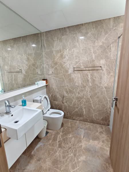 Caspian, 54 Lakeside Drive, Room Rental, 100 sqft, Condominium For Rent, by Steve Voon, 500167115 - Bathroom - PropertyGuru.com.sg