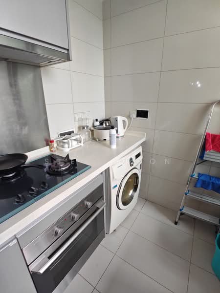 Caspian, 54 Lakeside Drive, Room Rental, 100 sqft, Condominium For Rent, by Steve Voon, 500167115 - Kitchen - PropertyGuru.com.sg