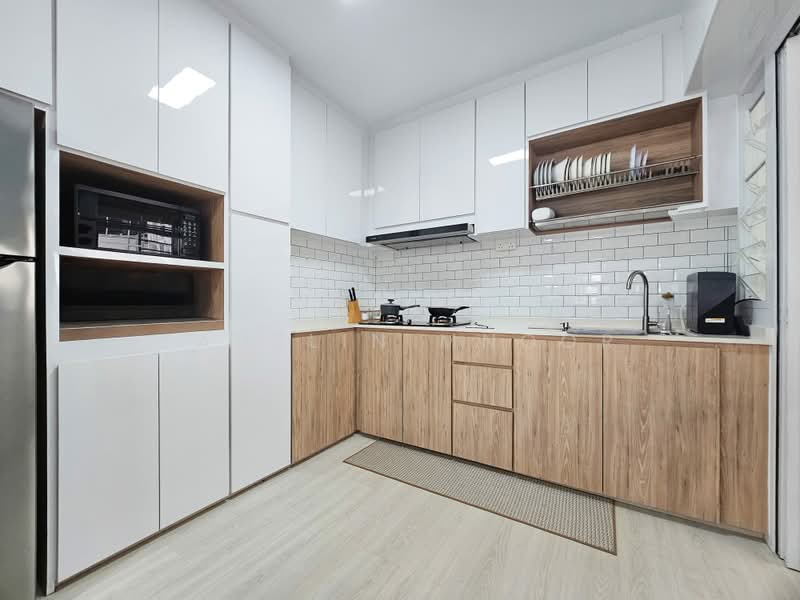621A Tampines Street 61, 621A Tampines Street 61, 3 Bedrooms, 1,012 sqft, HDB Flat For Sale, by Fadzlin MNoor, 500167119 - Kitchen - PropertyGuru.com.sg