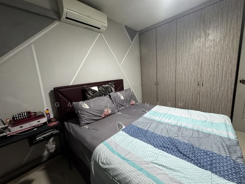 158 Woodlands Street 13, 158 Woodlands Street 13, 2 Bedrooms, 785 sqft, HDB Flat For Sale, by Ganesan Nesh, 500167128 - Bedroom - PropertyGuru.com.sg