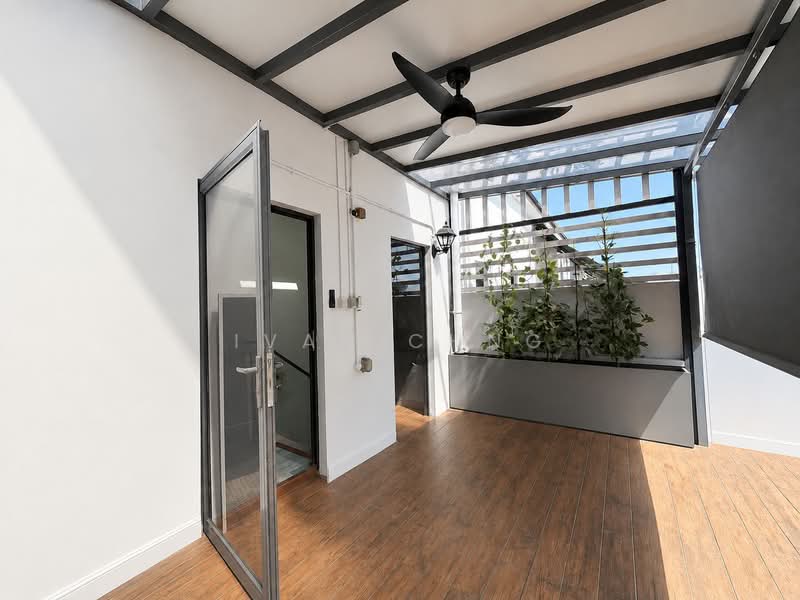 ⭐️⭐️LANDED7772@ Freehold 5BR Ensuite with Lift D15 Terrace Convenient Location, Telok Kurau, 5 Bedrooms, 3,550 sqft, Terraced House For Sale, by Ivan Chng, 500167130 - Balcony - PropertyGuru.com.sg