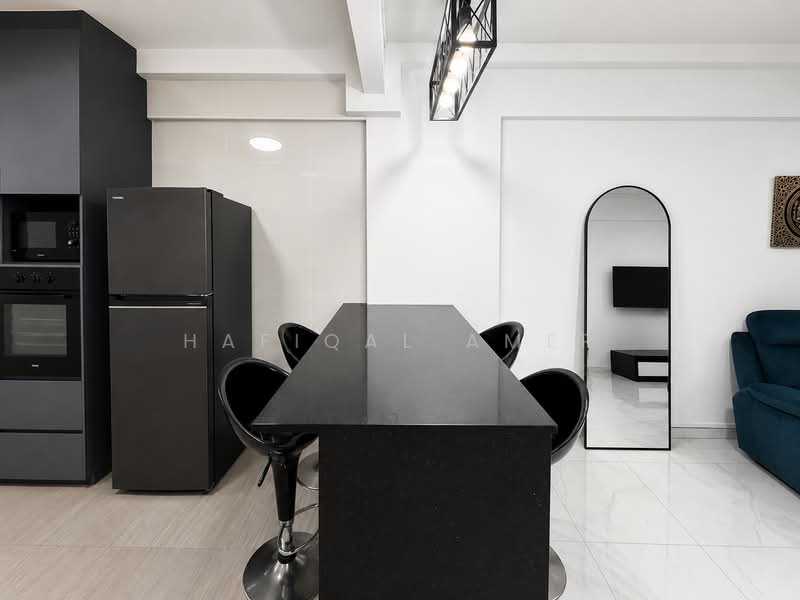 533 Bedok North Street 3, 533 Bedok North Street 3, 2 Bedrooms, 732 sqft, HDB Flat For Sale, by Hafiqal Amer, 500167131 - Kitchen - PropertyGuru.com.sg