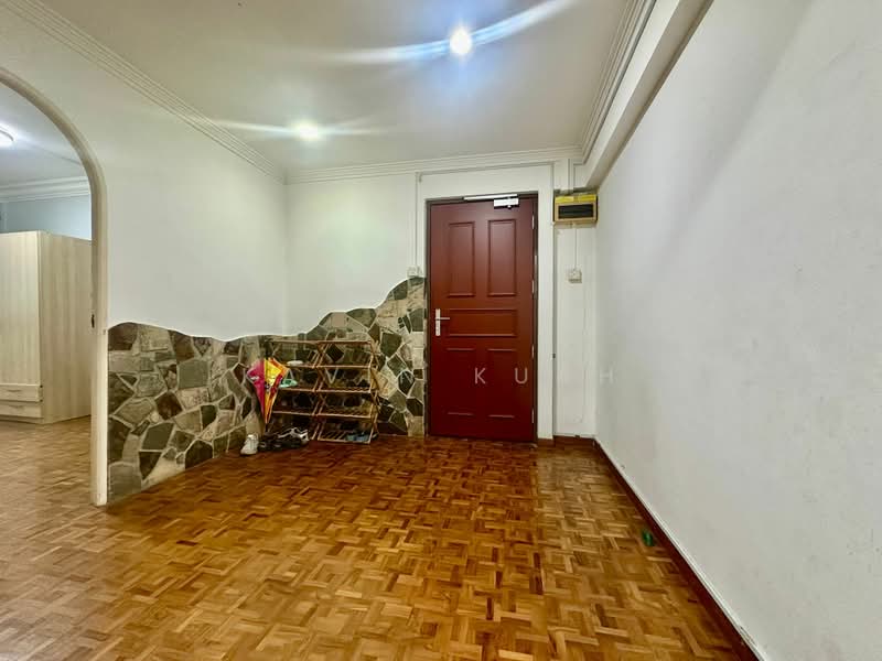 421 Pasir Ris Drive 6, 421 Pasir Ris Drive 6, 3 Bedrooms, 1,130 sqft, HDB Flat For Sale, by Kavin Kuah, 500167134 - Entrance - PropertyGuru.com.sg