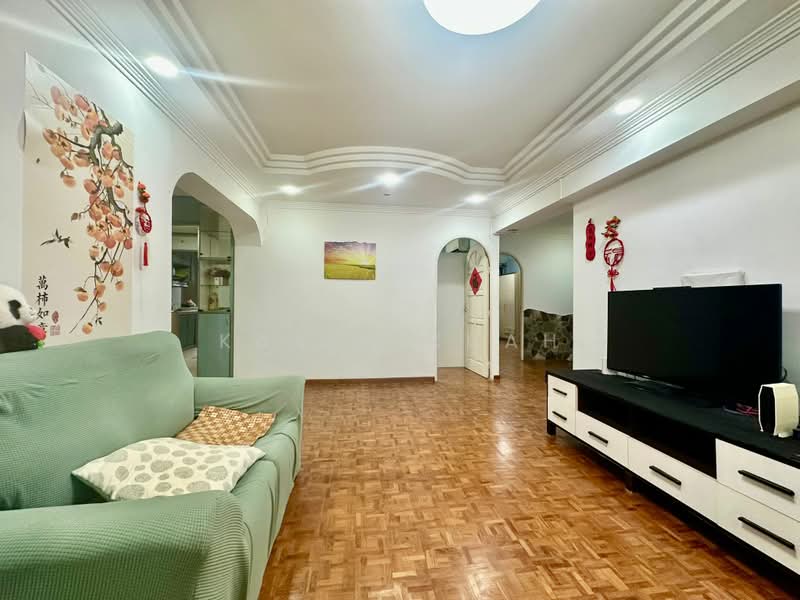 421 Pasir Ris Drive 6, 421 Pasir Ris Drive 6, 3 Bedrooms, 1,130 sqft, HDB Flat For Sale, by Kavin Kuah, 500167134 - Living Room - PropertyGuru.com.sg