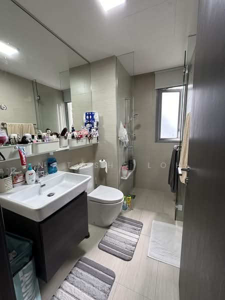 RiverTrees Residences, 21 Fernvale Close, 4 Bedrooms, 1,206 sqft, Condominium For Sale, by Natasha Loh, 500167136 - Bathroom - PropertyGuru.com.sg