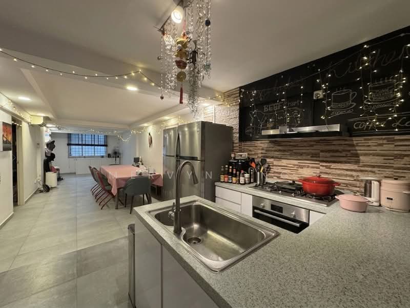 14 Kampong Arang Road, 14 Kampong Arang Road, 2 Bedrooms, 1,108 sqft, HDB Flat For Sale, by Mervyn Ong, 500167141 - Kitchen - PropertyGuru.com.sg