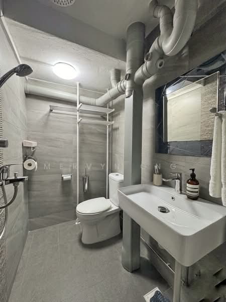 14 Kampong Arang Road, 14 Kampong Arang Road, 2 Bedrooms, 1,108 sqft, HDB Flat For Sale, by Mervyn Ong, 500167141 - Bathroom - PropertyGuru.com.sg