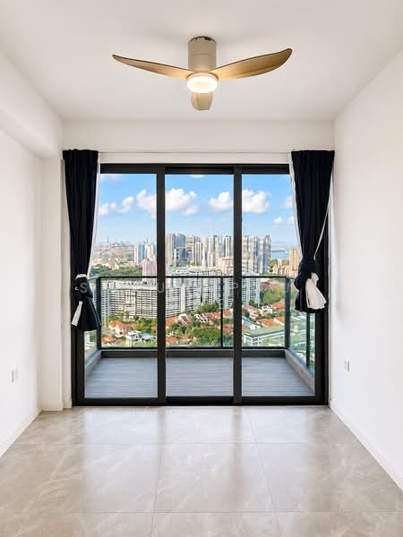 Clavon, 6 Clementi Avenue 1, 2 Bedrooms, 764 sqft, Condominium For Sale, by Shaun-Paul Lopez, 500167143 - Balcony - PropertyGuru.com.sg