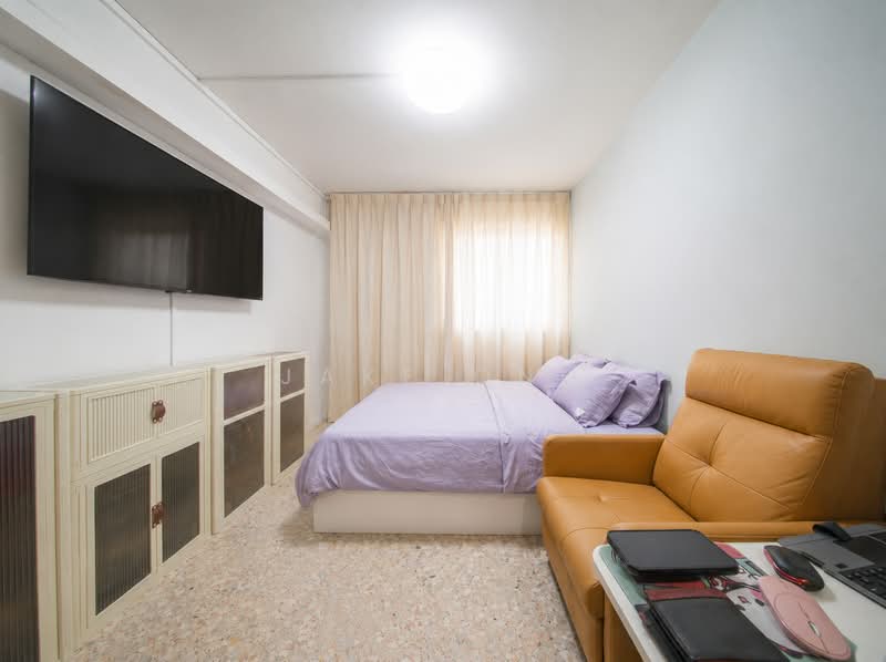 525 Bedok North Street 3, 525 Bedok North Street 3, 2 Bedrooms, 721 sqft, HDB Flat For Sale, by Jake Ong, 500167162 - Bedroom - PropertyGuru.com.sg