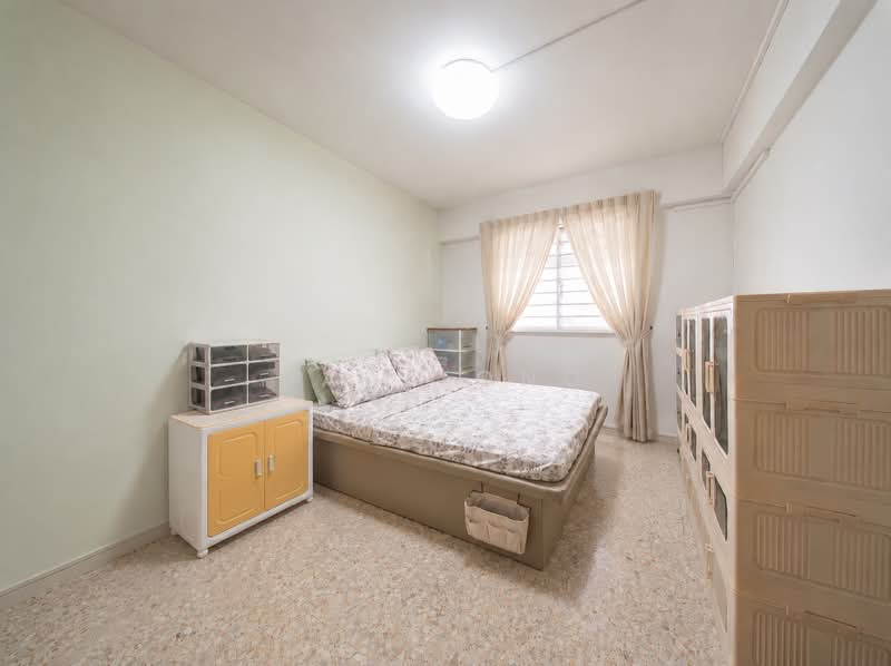 525 Bedok North Street 3, 525 Bedok North Street 3, 2 Bedrooms, 721 sqft, HDB Flat For Sale, by Jake Ong, 500167162 - Bedroom - PropertyGuru.com.sg