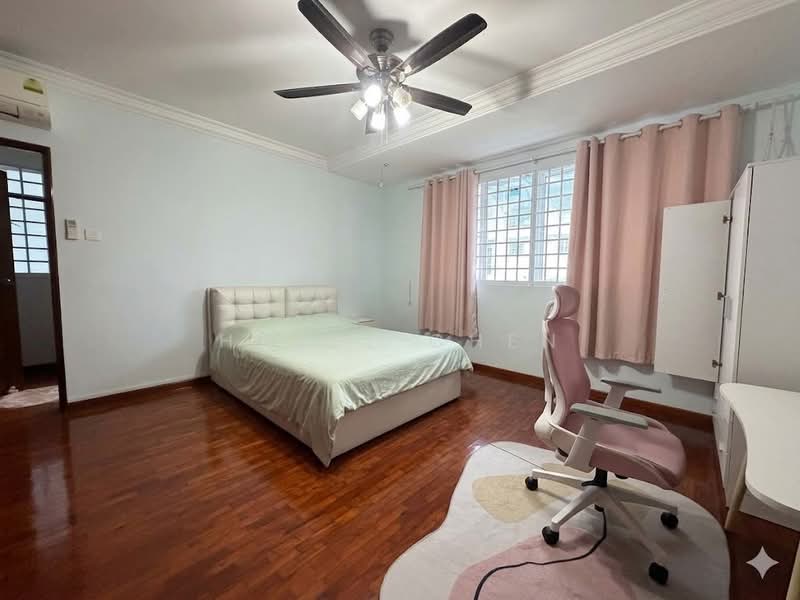 East View Garden, 16 Meragi Close, 7 Bedrooms, 3,750 sqft, Terraced House For Sale, by Hazel Chen, 500167175 - Bedroom - PropertyGuru.com.sg