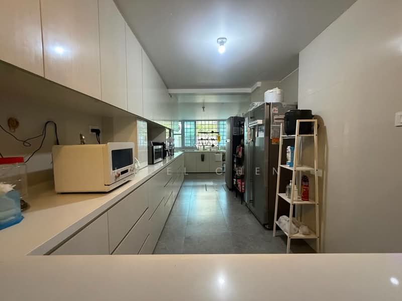 East View Garden, 16 Meragi Close, 7 Bedrooms, 3,750 sqft, Terraced House For Sale, by Hazel Chen, 500167175 - Kitchen - PropertyGuru.com.sg
