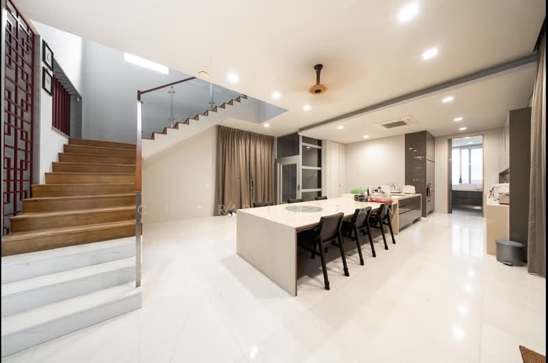 3 plus attic rebuilt freehold 3-gen bungalow walking dist to MRT, , 7 Bedrooms, 6,355 sqft, Bungalow House For Sale, by Charpin Tan, 500167179 - Interior - PropertyGuru.com.sg