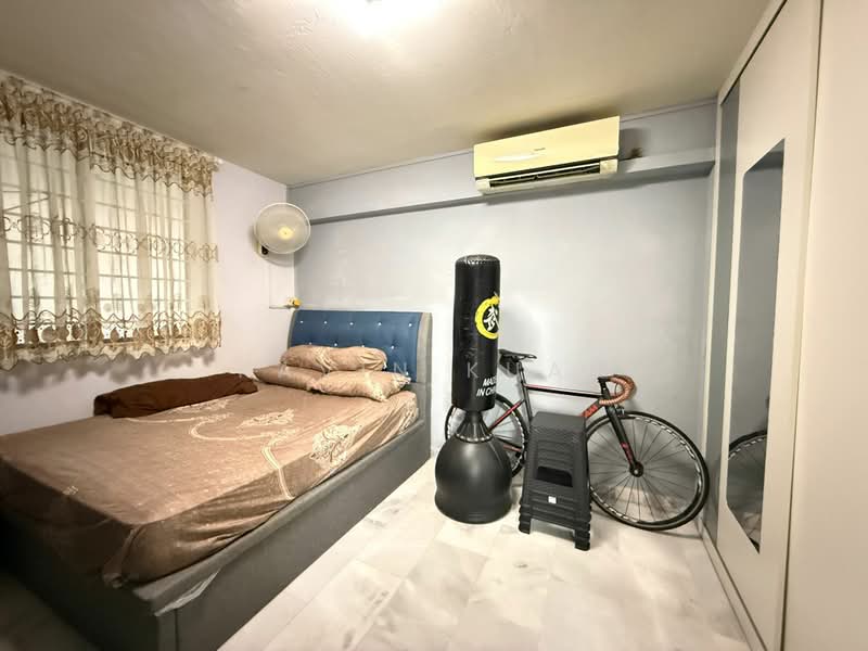163 Stirling Road, 163 Stirling Road, 2 Bedrooms, 710 sqft, HDB Flat For Sale, by Kavin Kuah, 500167188 - Bedroom - PropertyGuru.com.sg
