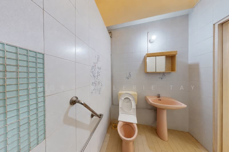 Lorong 25A Geylang, , 5 Bedrooms, 2,081 sqft, Terraced House For Sale, by Adora Valerie Tay, 500167191 - PropertyGuru.com.sg