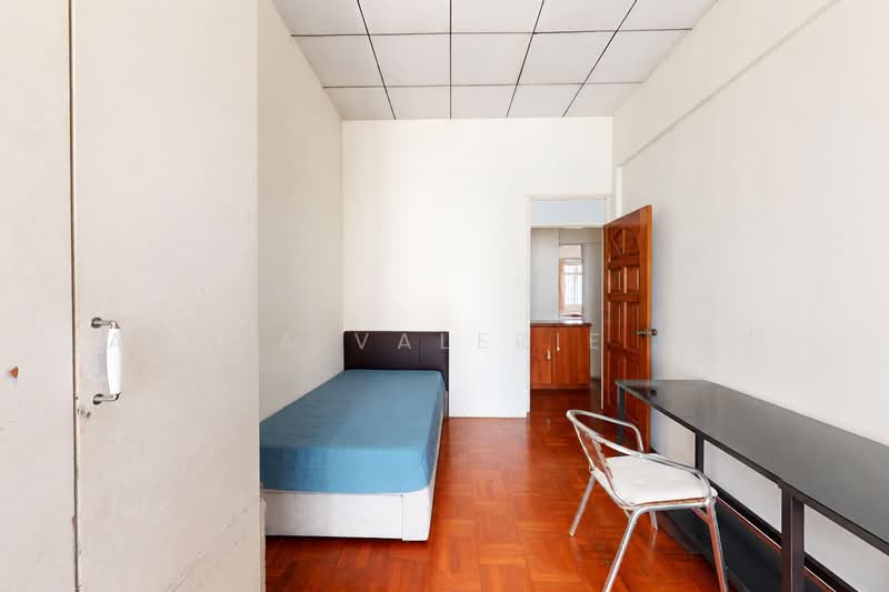 Lorong 25A Geylang, , 5 Bedrooms, 2,081 sqft, Terraced House For Sale, by Adora Valerie Tay, 500167191 - Bedroom - PropertyGuru.com.sg