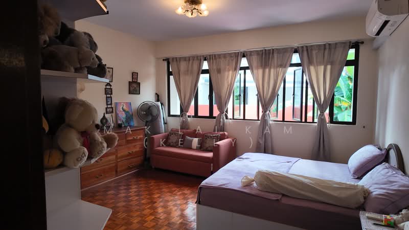Jln Lim Tai See, , 5 Bedrooms, 3,530 sqft, Semi-Detached House For Sale, by Mak Lai Kam (Kelly), 500167197 - Bedroom 1 (Ensuite) - PropertyGuru.com.sg