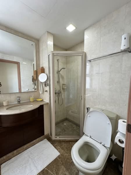 Hillview Regency, 26 Bukit Batok East Avenue 2, 4 Bedrooms, 1,195 sqft, Condominium For Sale, by Xavier Ng, 500167201 - Bathroom - PropertyGuru.com.sg