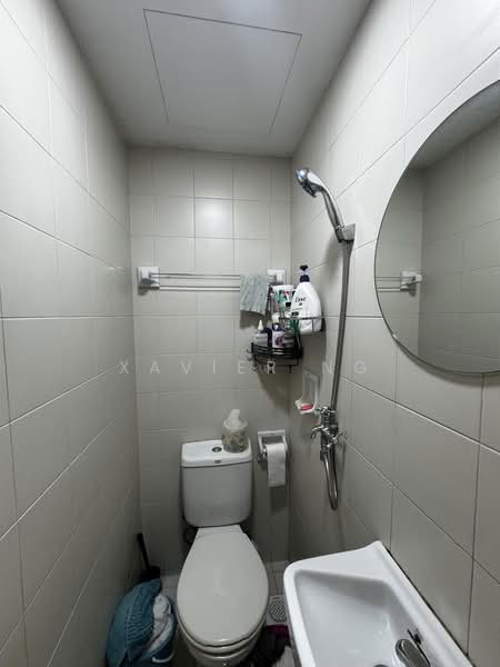 Hillview Regency, 26 Bukit Batok East Avenue 2, 4 Bedrooms, 1,195 sqft, Condominium For Sale, by Xavier Ng, 500167201 - Bathroom - PropertyGuru.com.sg