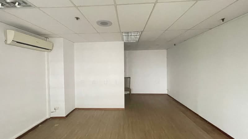 Da Jin Factory Building, 362 Upper Paya Lebar Road, 1,195 sqft, Office For Sale, by Paul Lim, 500167205 - Interior - CommercialGuru.com.sg
