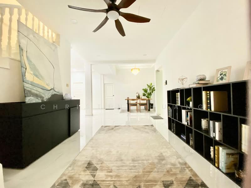 Bungalow Near Botanic Garden Cluny Park Bukit Timah, , 5 Bedrooms, 3,500 sqft, Bungalow House For Sale, by Christine Huang, 500167206 - Living Room - PropertyGuru.com.sg