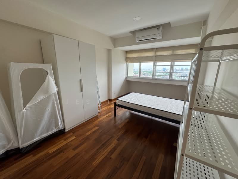 Bukit View, 144 Upper Bukit Timah Road, 2 Bedrooms, 1,000 sqft, Condominium For Rent, by Jessica Ng, 500167207 - Bedroom - PropertyGuru.com.sg