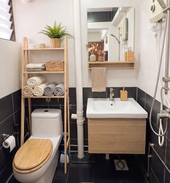 352 Hougang Avenue 7, 352 Hougang Avenue 7, 3 Bedrooms, 980 sqft, HDB Flat For Sale, by Michelle Leong, 500167208 - Bathroom - PropertyGuru.com.sg