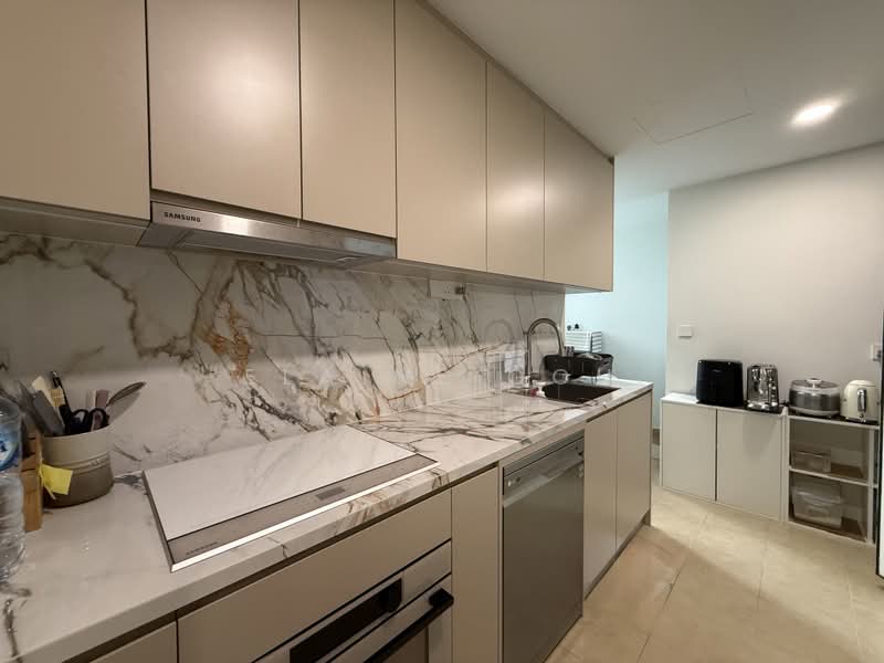 CityVista Residences, 21 Peck Hay Road, 3 Bedrooms, 2,142 sqft, Apartment For Sale, by Elaine Goh, 500167211 - Kitchen - PropertyGuru.com.sg