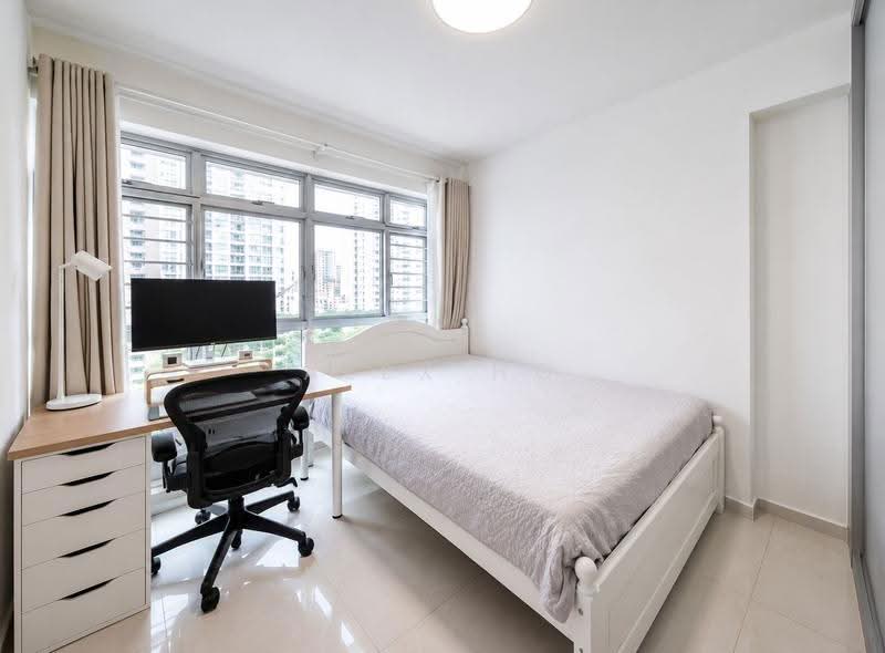 27 Ghim Moh Link, 27 Ghim Moh Link, Tanglin / Holland / Bukit Timah, 3 Bedrooms, 936 sqft, HDB Flat For Sale, by Alex Ho, 500167215 - Bedroom - PropertyGuru.com.sg