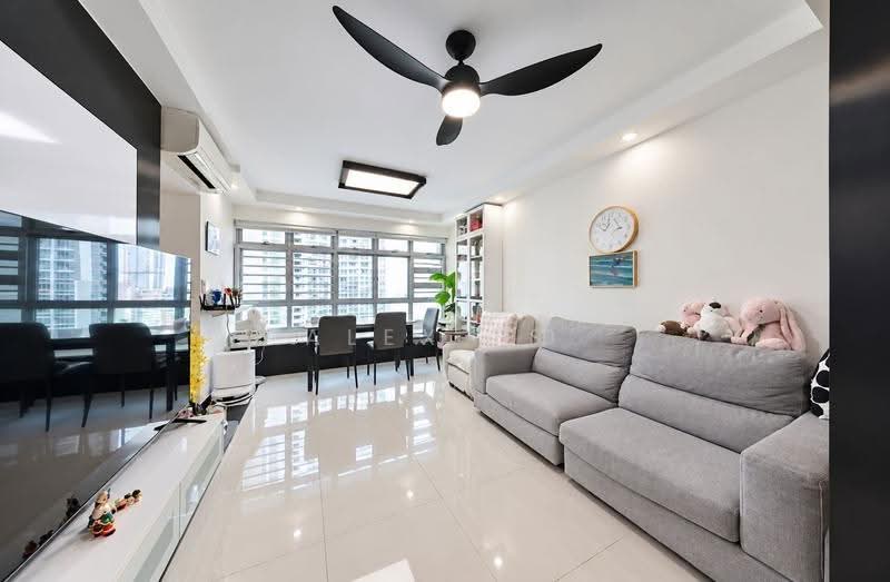 27 Ghim Moh Link, 27 Ghim Moh Link, Tanglin / Holland / Bukit Timah, 3 Bedrooms, 936 sqft, HDB Flat For Sale, by Alex Ho, 500167215 - Living Room - PropertyGuru.com.sg