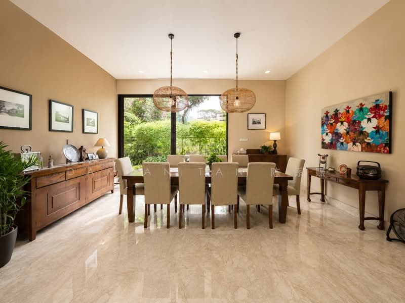 ⭐️ELEGANT DETACHED SANCTUARY @ GCBA RAFFLES PARK | 1 KM OF RGPS | VERY WIDE FRONTAGE | RENOVATED ⭐️, Oriole Crescent Ash Cassia Sunset Pine Linden Vanda Eng Neo Greenmead Greenview Greenpark Hillcrest Watten Shelford Senandong Swiss Club Binjai Kampong Chantek Chee Hoon Camden Kheam Hock Trevose Camborne Narooma Dalkeith Harlyn Berrima Merryn Tudor, 7 Bedrooms, 15,000 sqft, Detached House For Sale, by Damian Tan 陈係赈, 500167216 - Dining - PropertyGuru.com.sg
